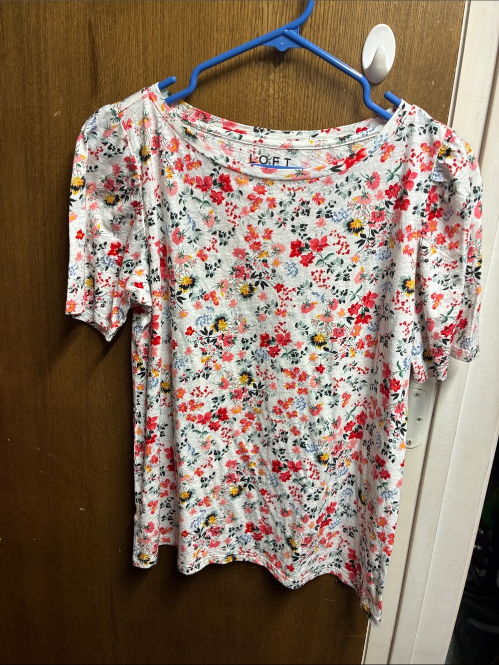LOFT White Floral Short Sleeve Tee with Red & Yellow Blooms